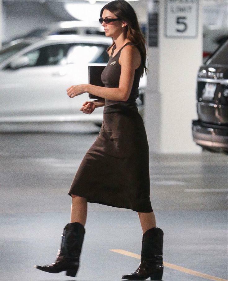 Combinazione di stivali da cowboy Kendall Jenner 