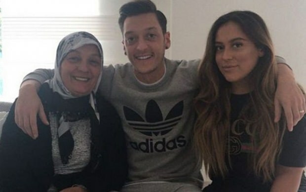 Ecco come Mesut Özil descrisse i suoi anni di povertà
