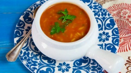 Ricetta deliziosa zuppa di riso al pomodoro