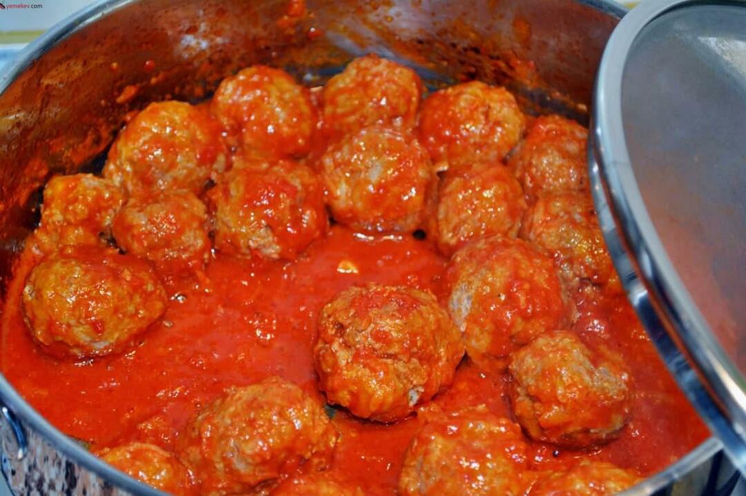 Cosa sono le polpette di Evhamli e come si preparano le polpette di Evhamli? La mia sposa è in cucina Salsa per polpette Evhamli...