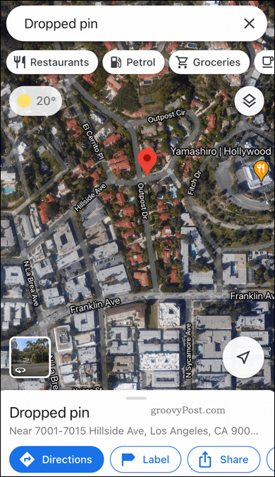 Un segnaposto di Google Maps lasciato cadere