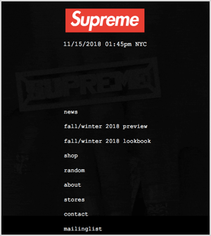 Questo è uno screenshot di Supreme NYC, il sito web di un marchio di abbigliamento esclusivo. La pagina web ha uno sfondo nero. In alto c