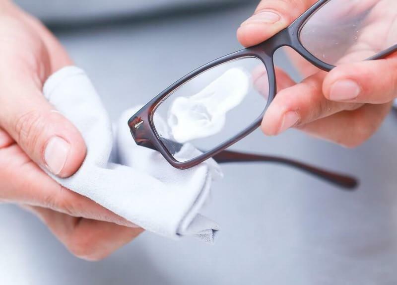 Come si riparano le lenti degli occhiali graffiate? Come rimuovere i graffi sugli occhiali? occhiali da disegno