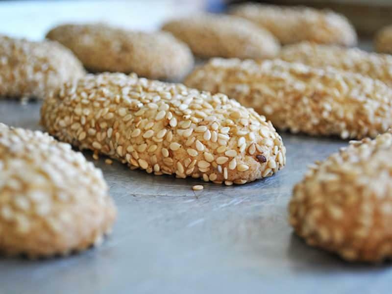 Come preparare i biscotti al sesamo più facili? Suggerimenti per i biscotti al sesamo