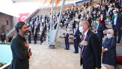 Saluti sociali a distanza del presidente Erdoğan e di Uğur Işılak