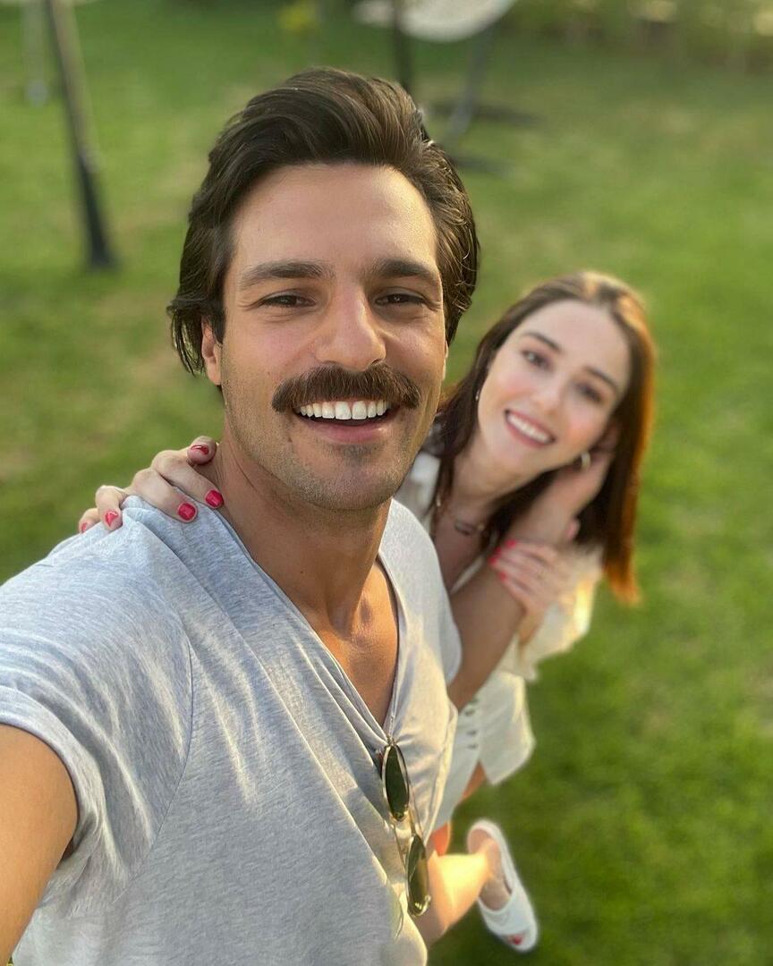 Serkan Çayoğlu e Özge Gürel