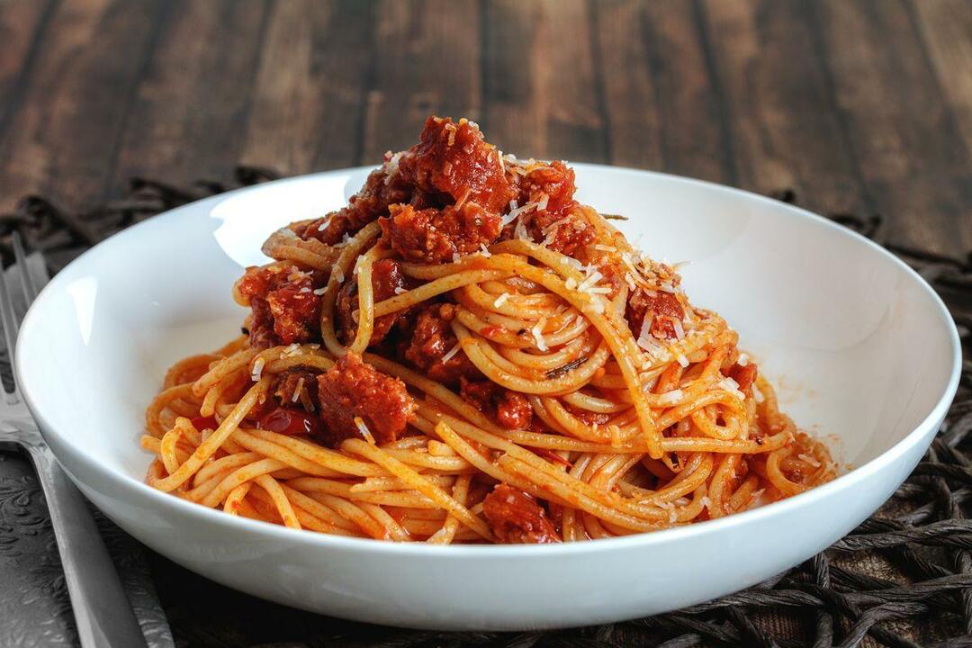 Areda Piar ha studiato: La pasta più popolare in Turchia sono gli spaghetti al pomodoro