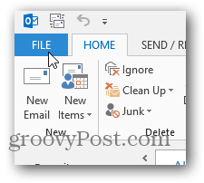 tema cambia colore di Office 2013 - fai clic su File