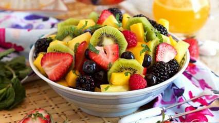 Come preparare un'insalata di frutta? 