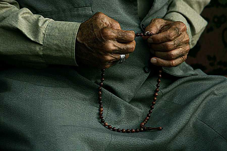 pregando il rosario