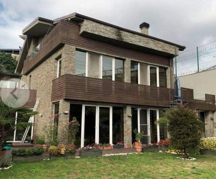 Çağla Şıkel vende la sua villa di 800 metri quadrati per 11 milioni di TL
