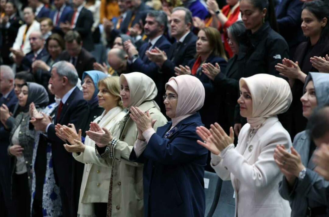Il messaggio speciale della First Lady Erdoğan per la Giornata internazionale per l'eliminazione della violenza contro le donne!