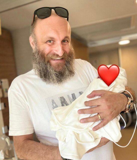 Çetin Altan è diventato padre