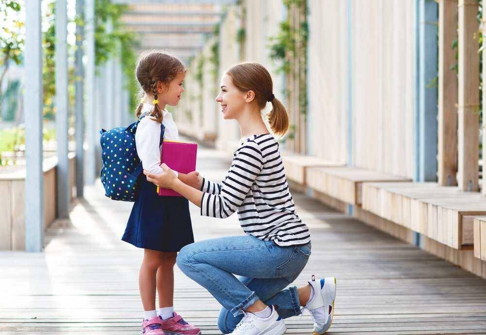 Modi per motivare i bambini a scuola