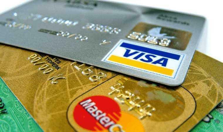 È consentito acquistare oro con carta di credito?