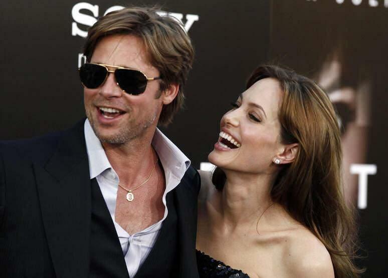 Angelina Jolie Brad Pitt ha fatto nuovamente causa