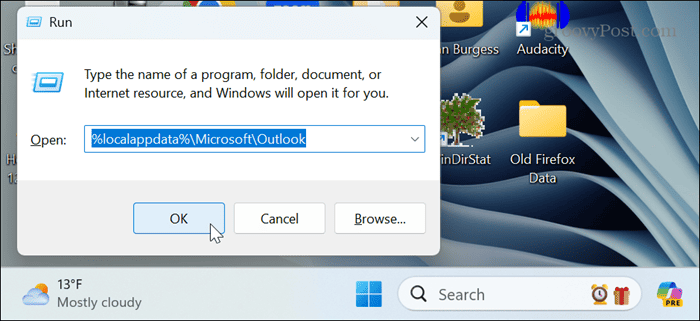 esegui la finestra di dialogo cancella la cache di Outlook