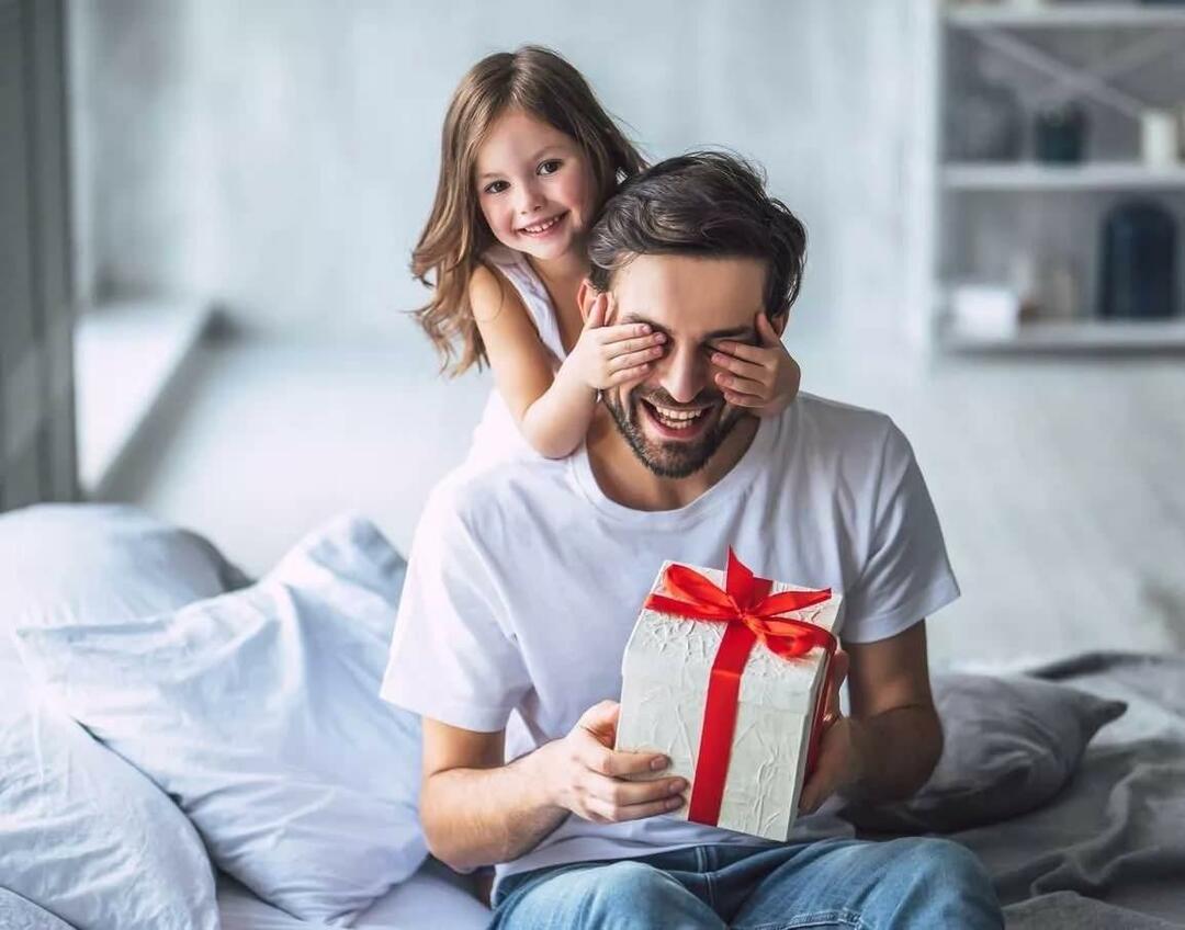 Quando è la festa del papà 2023? Il conto alla rovescia per la festa del papà è iniziato...