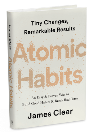 copertina del libro per Atomic Habits di James Clear