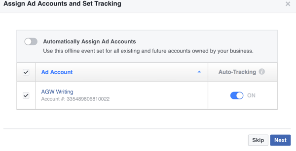 Facebook può assegnare automaticamente account pubblicitari al tuo evento offline oppure puoi assegnarli manualmente.